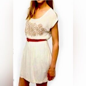 Kimchi Blue Cream Sleeveless Cold Shoulder Beaded Elatic Waist‎ Dress Size M